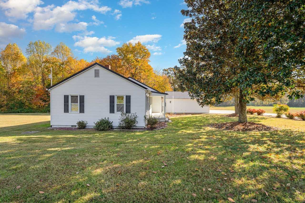 124 Edward Beck Rd - Photo 2 of 17