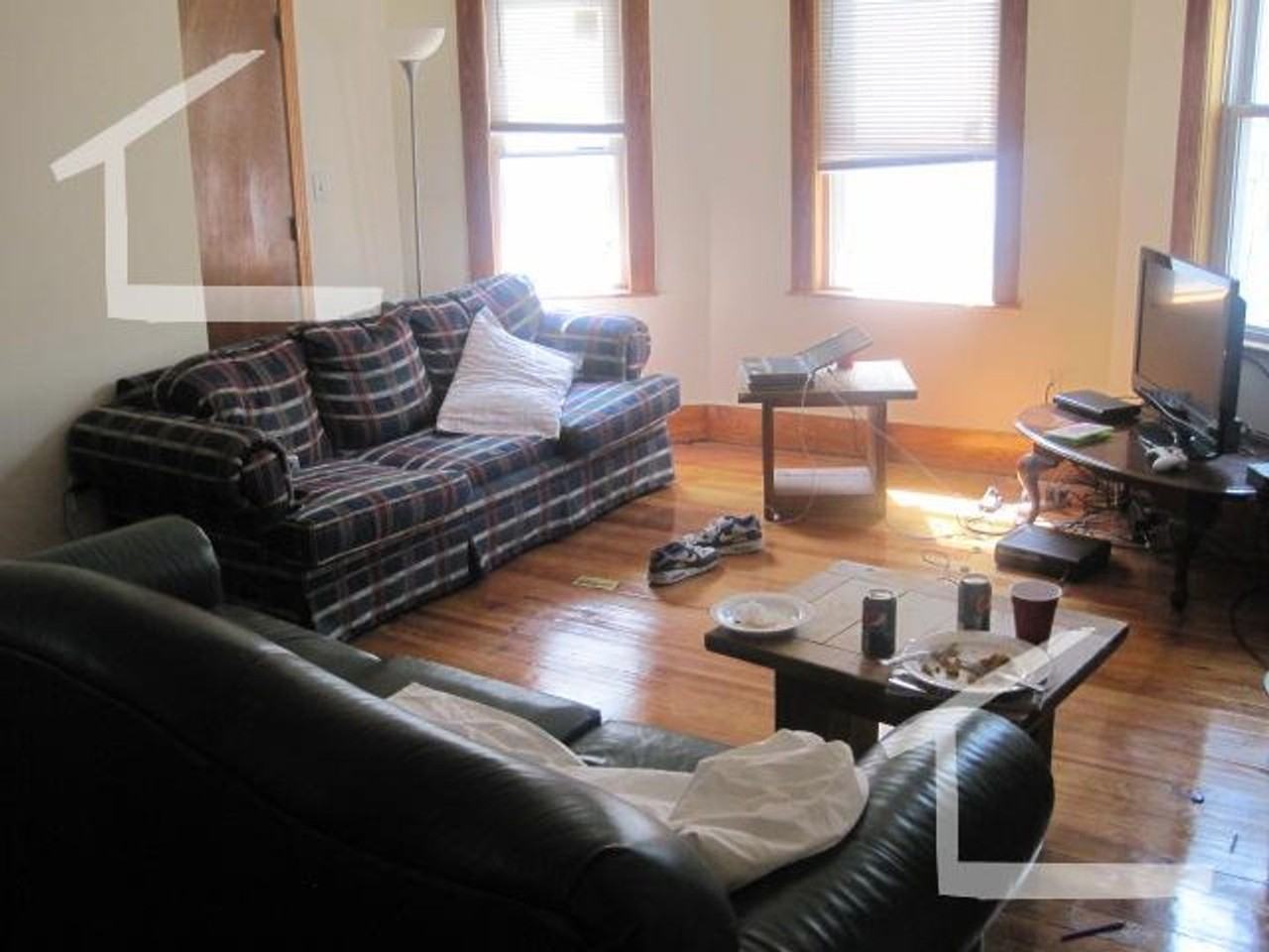 330 Faneuil St - Photo 3 of 16