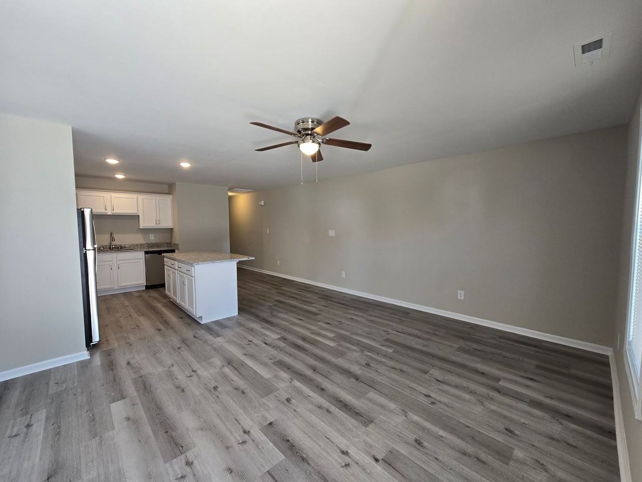 131A S Sixth St - Photo 4 of 29