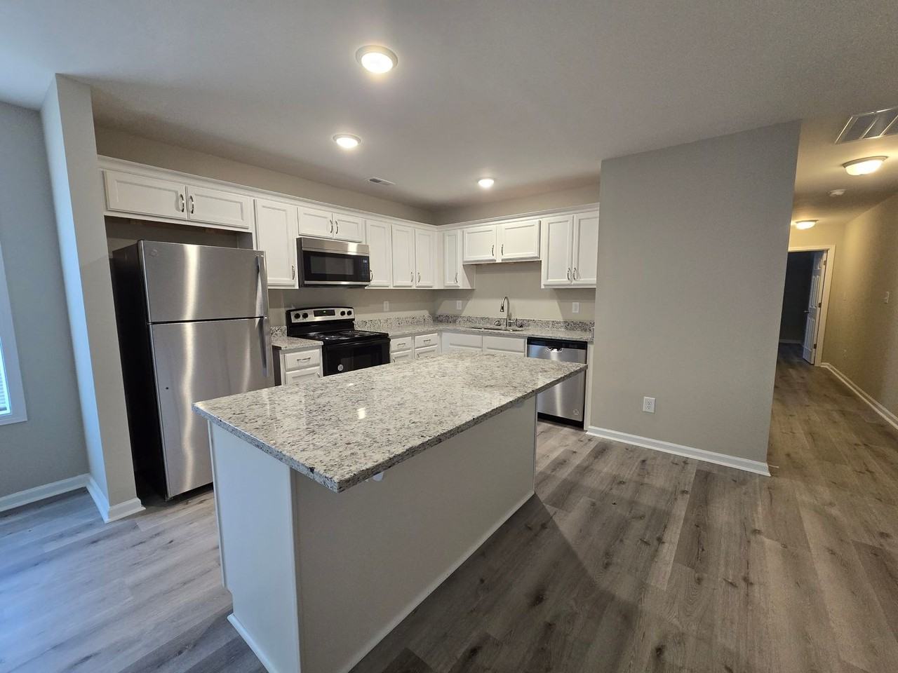 131A S Sixth St - Photo 7 of 29
