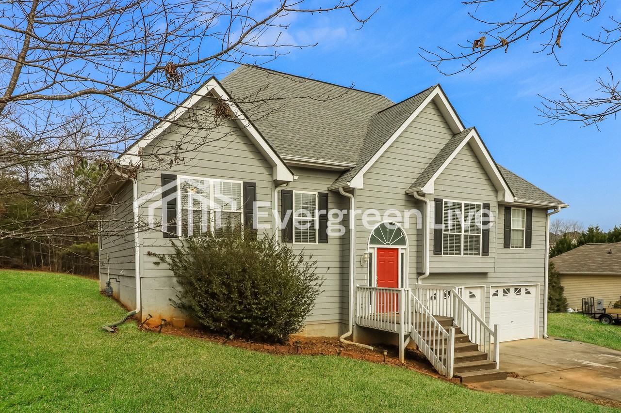 730 Calloway Dr - Photo 2 of 15
