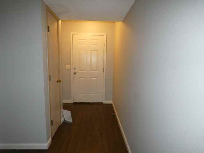 10630 N Locust Ct - Photo 3 of 17