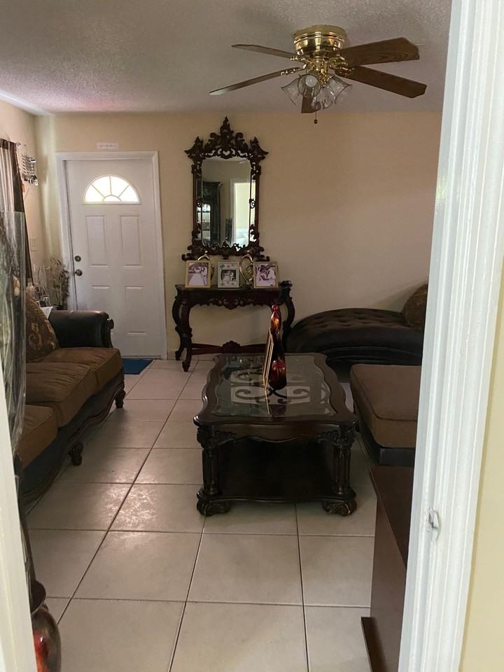 Nw 62nd Ave #NA - Photo 3 of 7