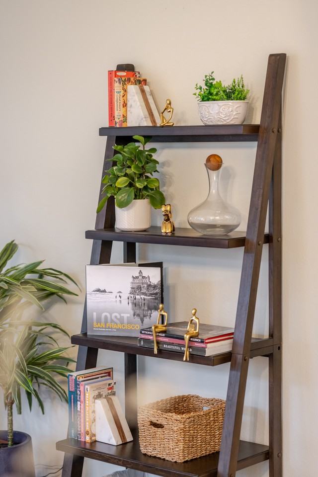 525 Swallowtail Ct #1 - Photo 3 of 50