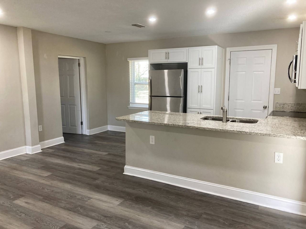 1833 Burkholder Cir E #NA - Photo 3 of 11