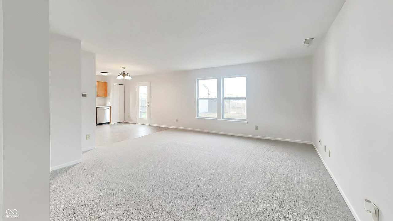 1364 Alonzo Pl #NA - Photo 3 of 16