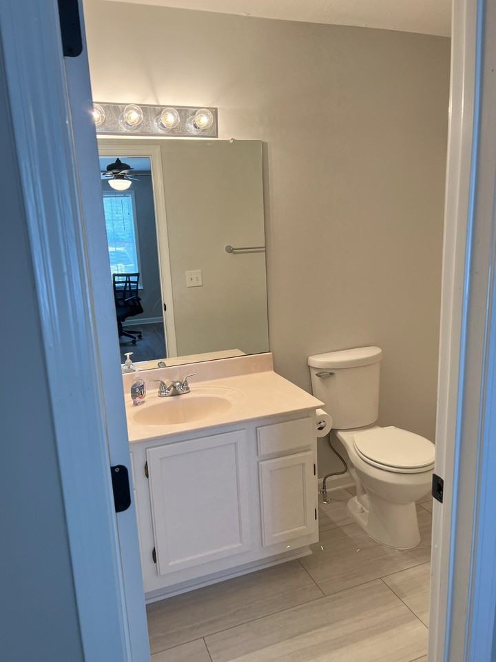 2102 Bennett Ct #NA - Photo 3 of 11