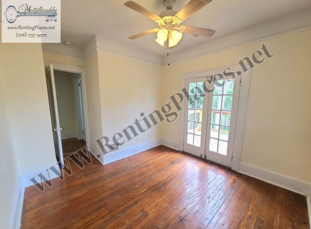 2097 Heckle St #C - Photo 6 of 9