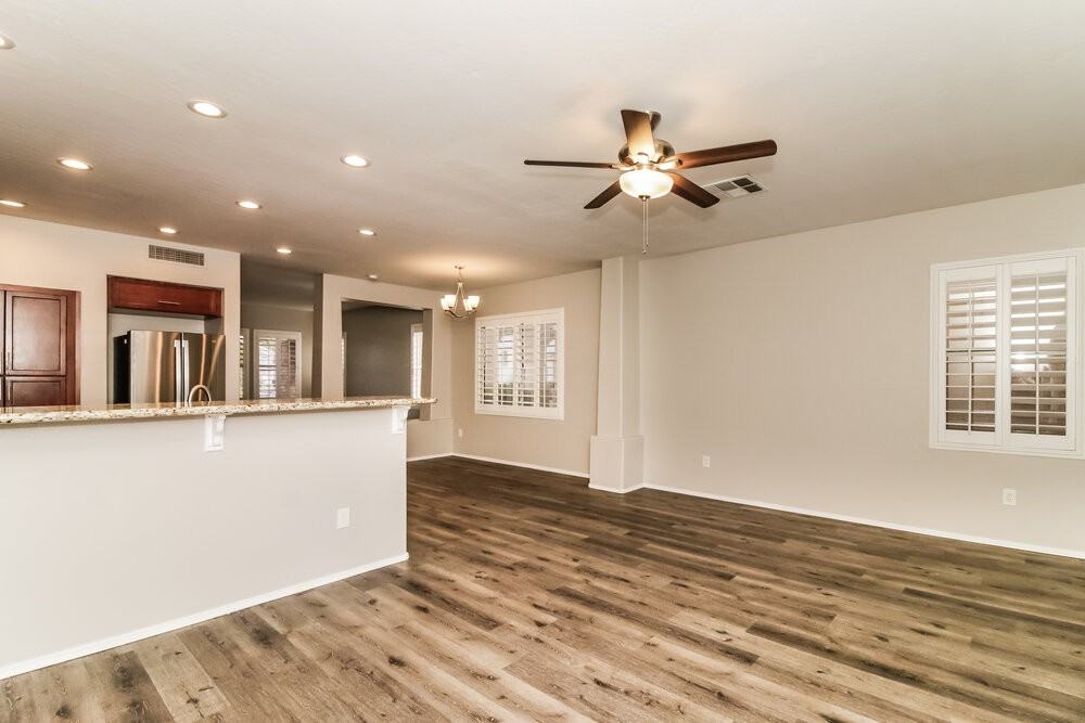 2042 S 87th St - Photo 7 of 17