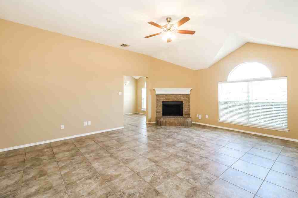 1308 Dawnridge Ct - Photo 5 of 16