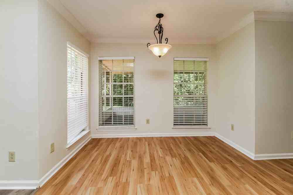 1412 Oberlin Ter - Photo 6 of 17