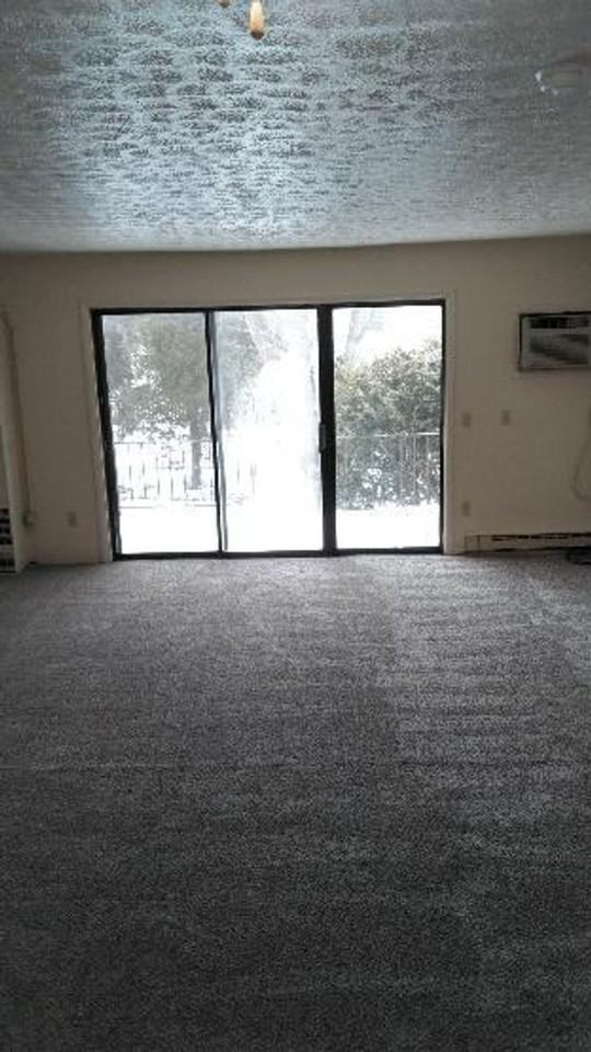 Woodstock Gardens Apartments - Photo 7 of 14