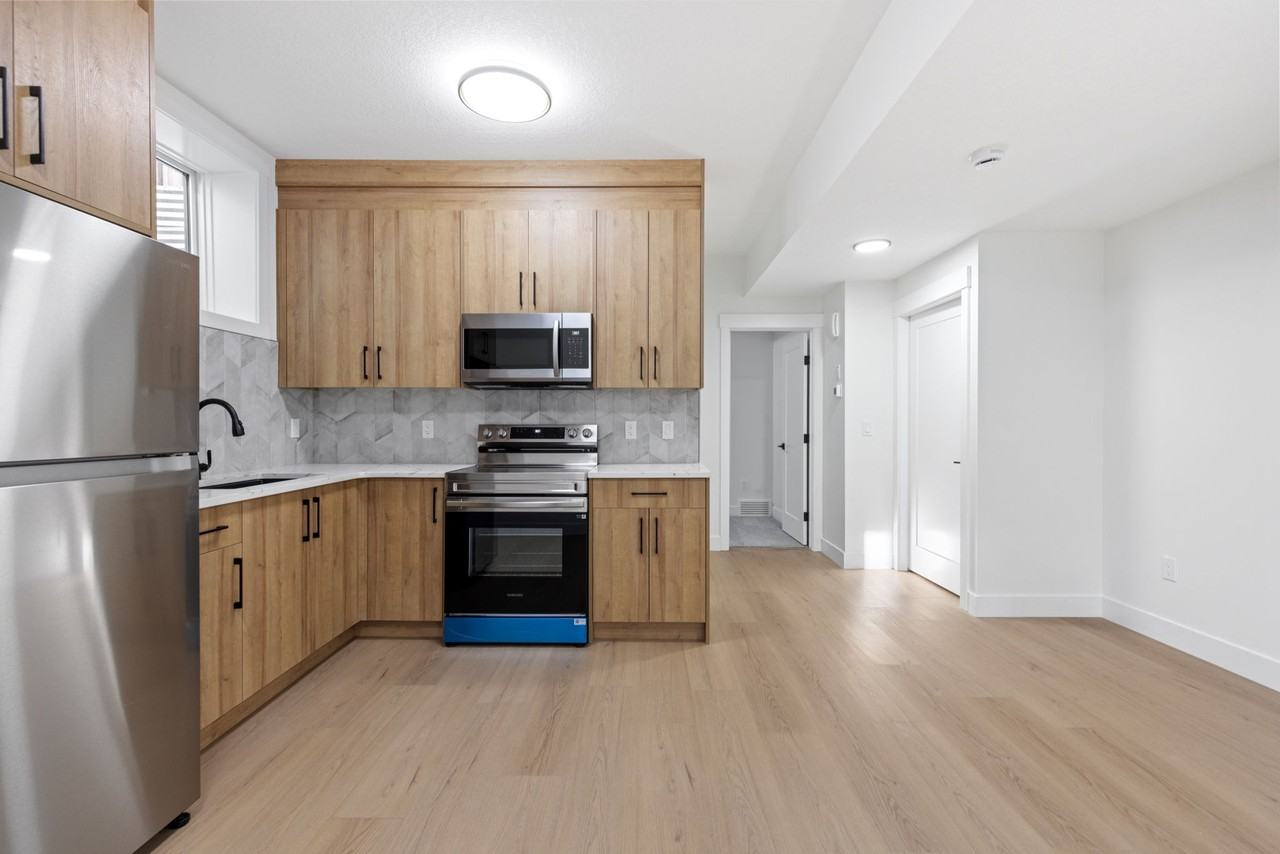 33 Harvard St Nw Lowr - Photo 3 of 11