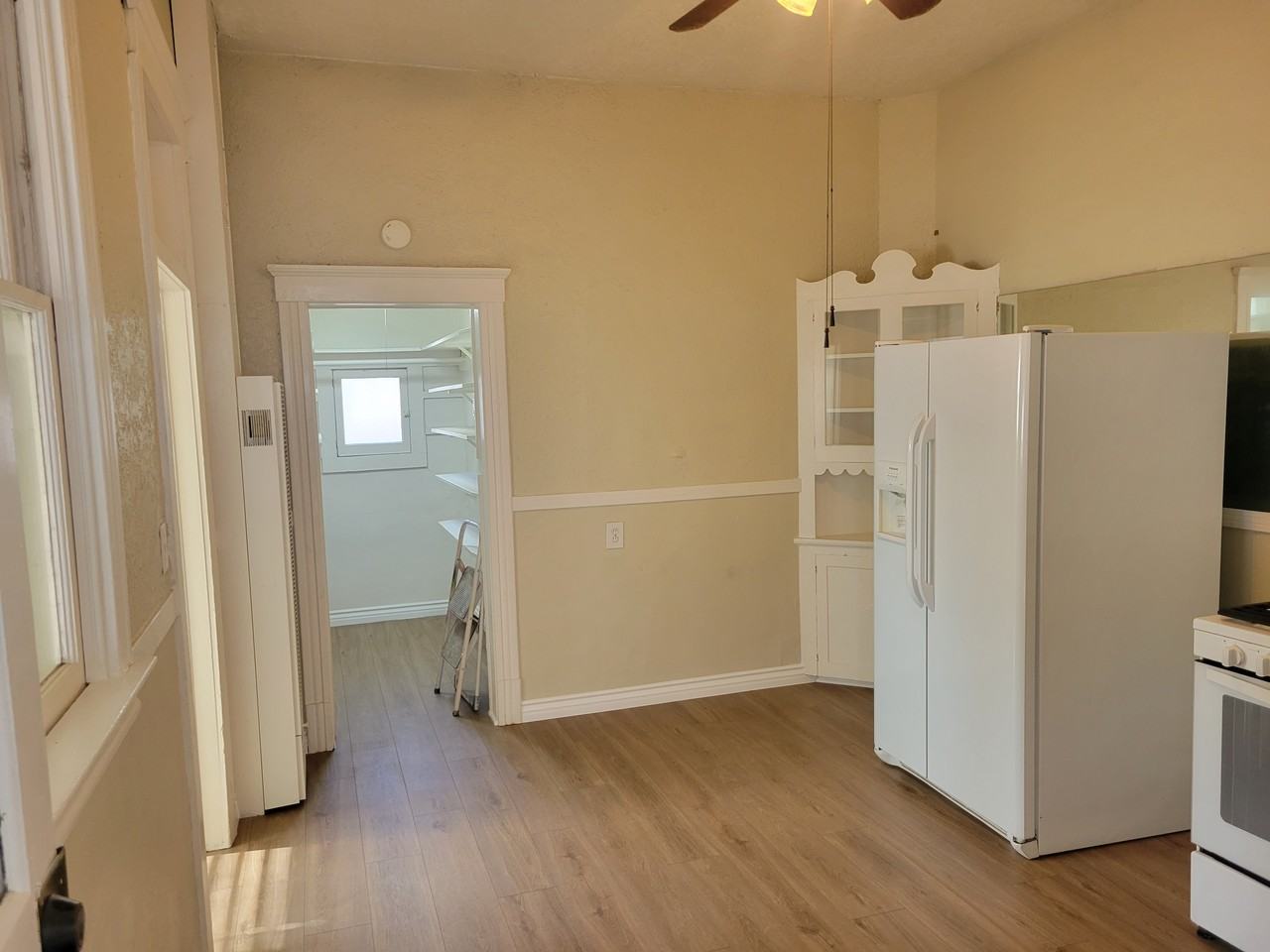 4024 5th Street #1R - Photo 3 of 12