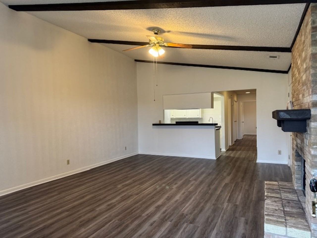 Chandler Crossing - Photo 3 of 44