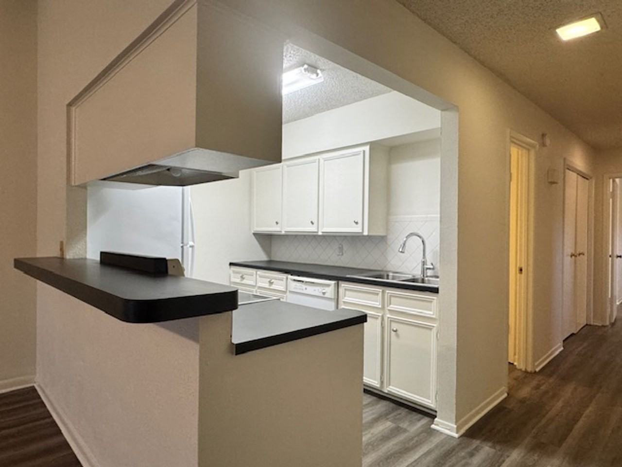 Chandler Crossing - Photo 5 of 44
