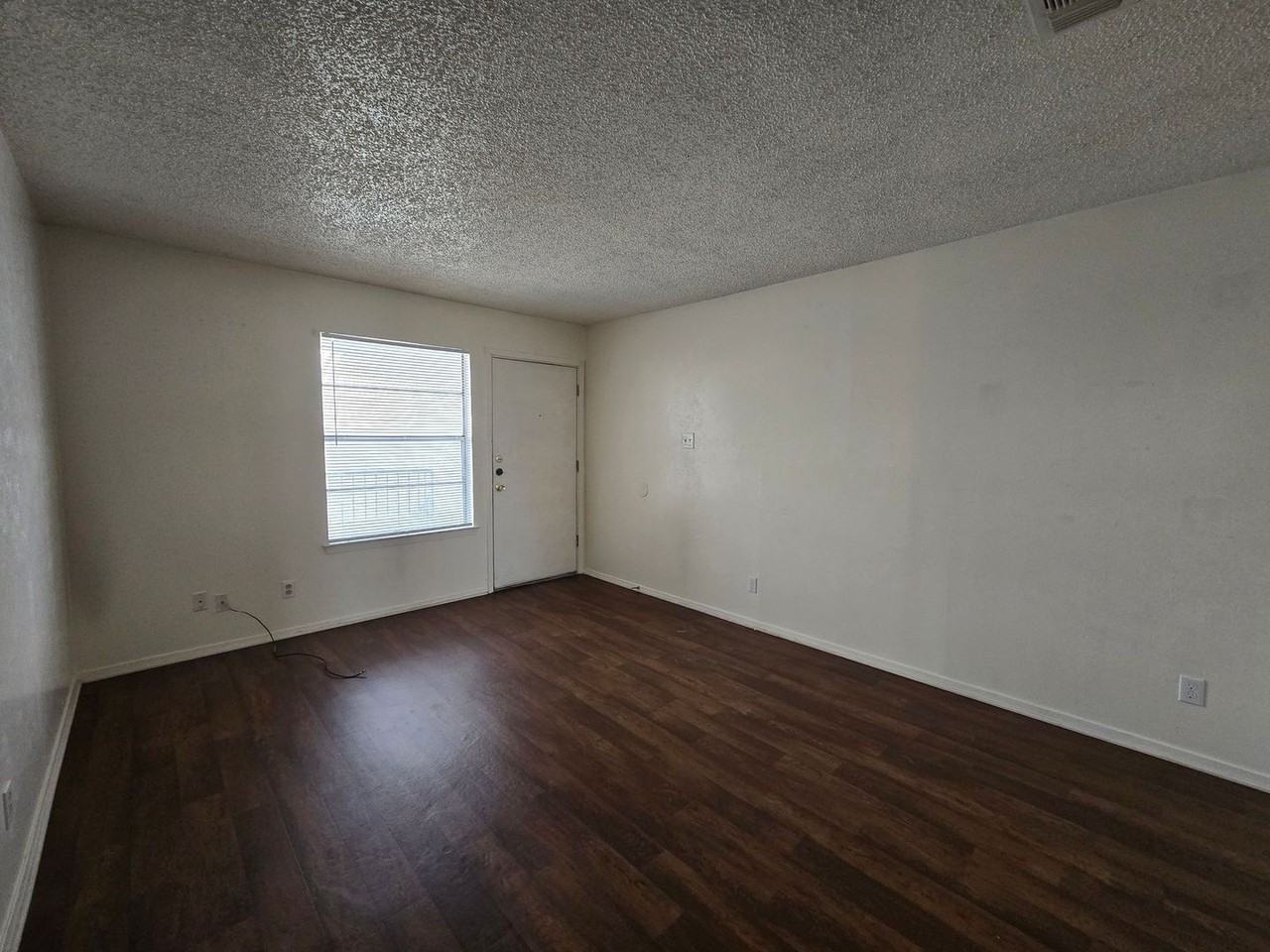 1309 Quail Cir #D - Photo 7 of 15