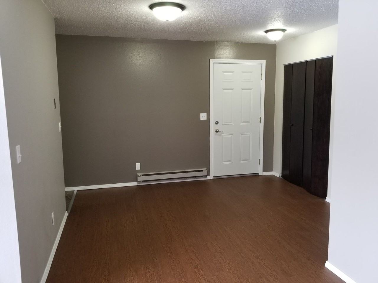 407 West Fir Avenue - Photo 2 of 9