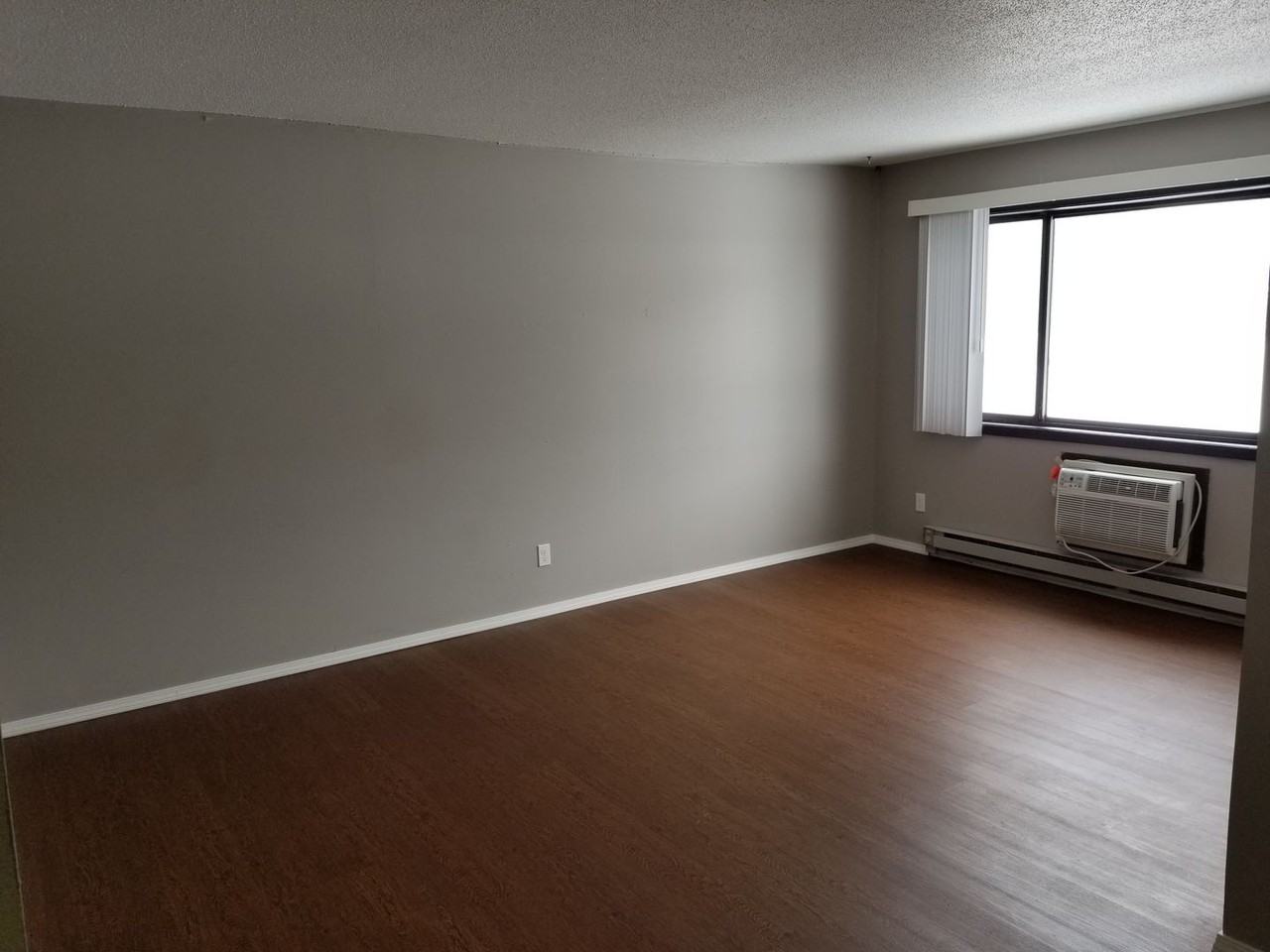 407 West Fir Avenue - Photo 3 of 9