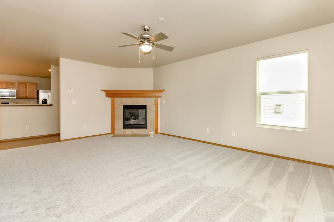 3240 Hoffman Hill Blvd - Photo 6 of 47
