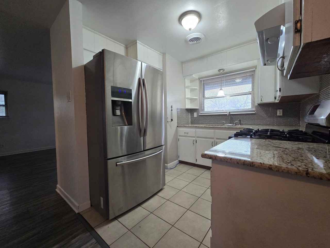 904 Santa Rosa Dr - Photo 5 of 23