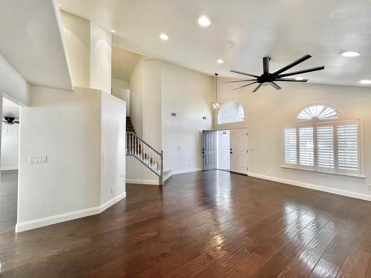 1980 Sycamore Ct - Photo 4 of 25