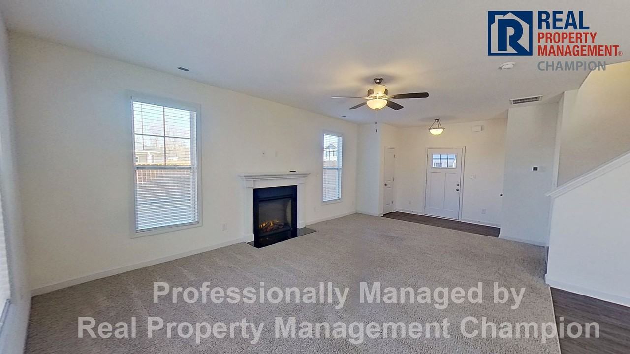 1122 Carteret Manor Dr - Photo 7 of 38