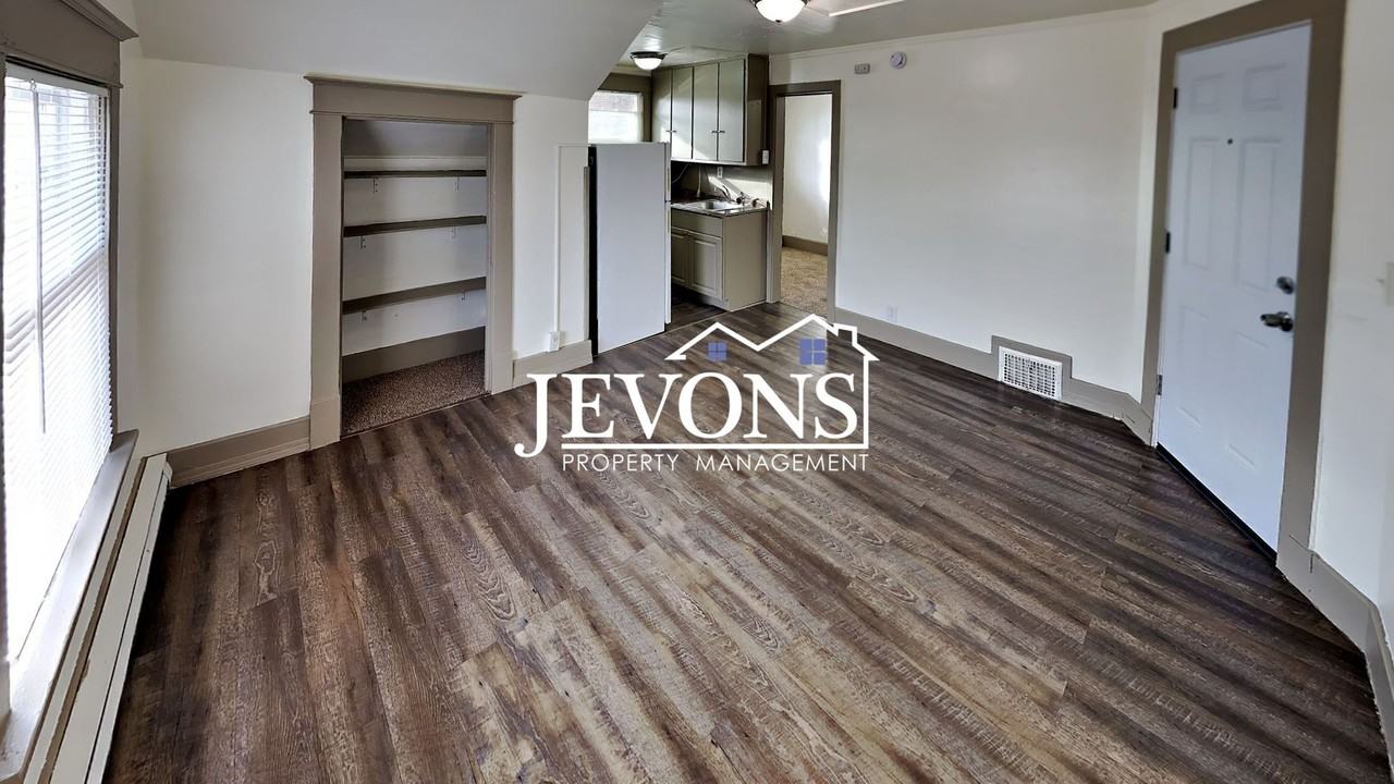 201 N 7th St Yakima, WA 98901 - Photo 3 of 21