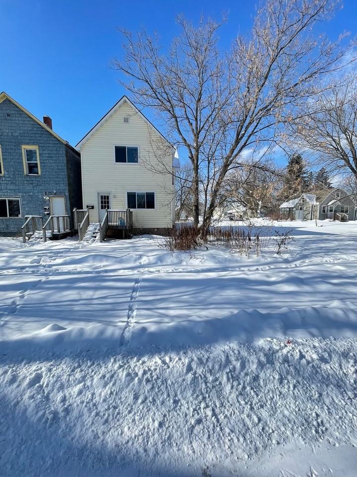 419 Cumming Ave - Photo 2 of 20