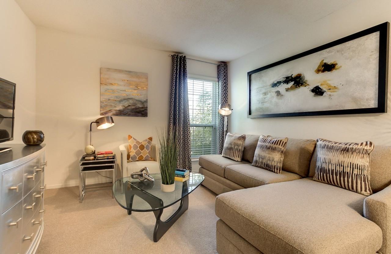 Severn Pointe - Photo 3 of 15