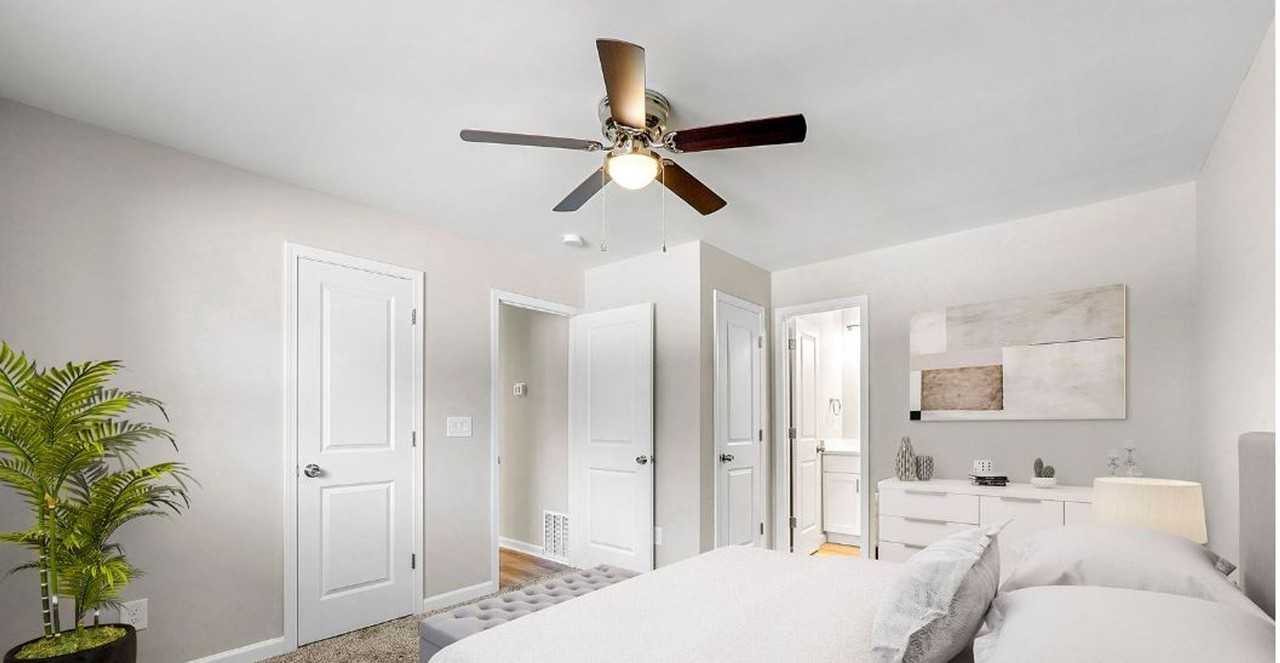 407 Bridle Path - Photo 3 of 17