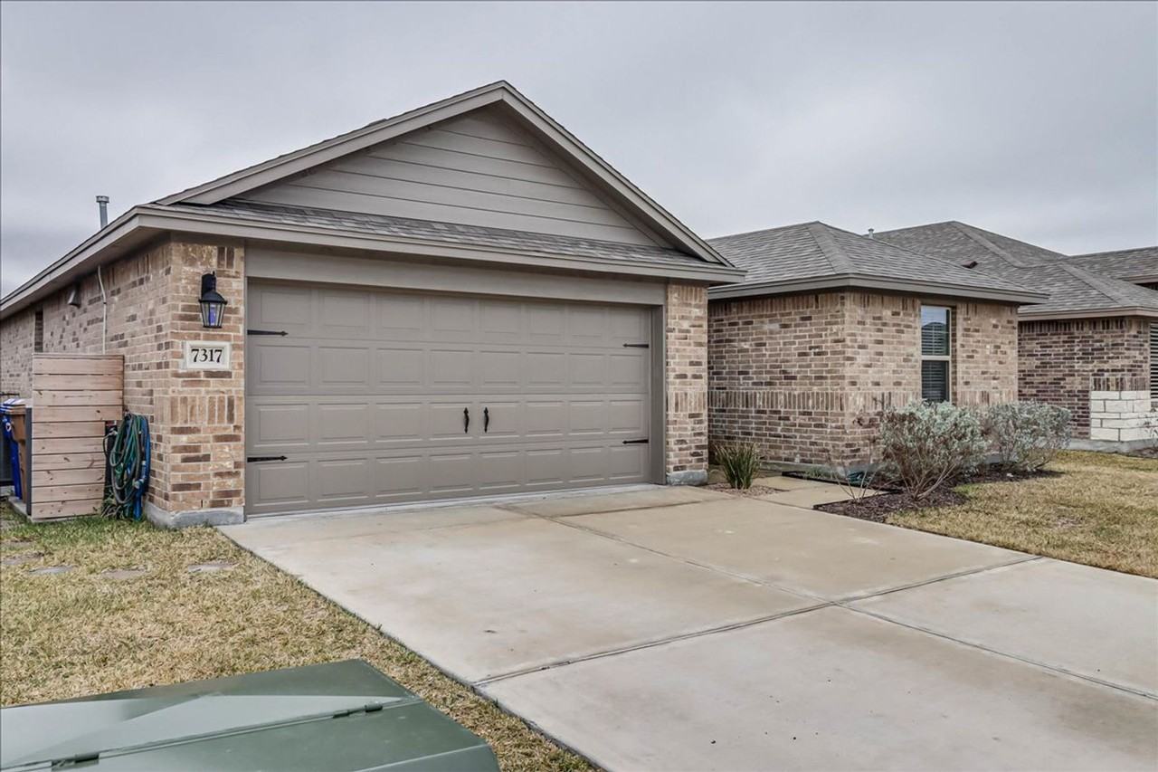 7317 Star Gazer Dr - Photo 3 of 50