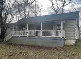 featured image of 635 Branch St