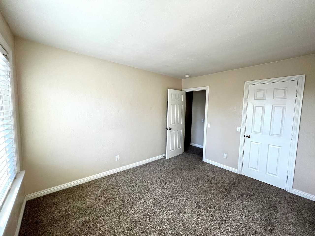 7003 Saranac St #109 - Photo 7 of 26