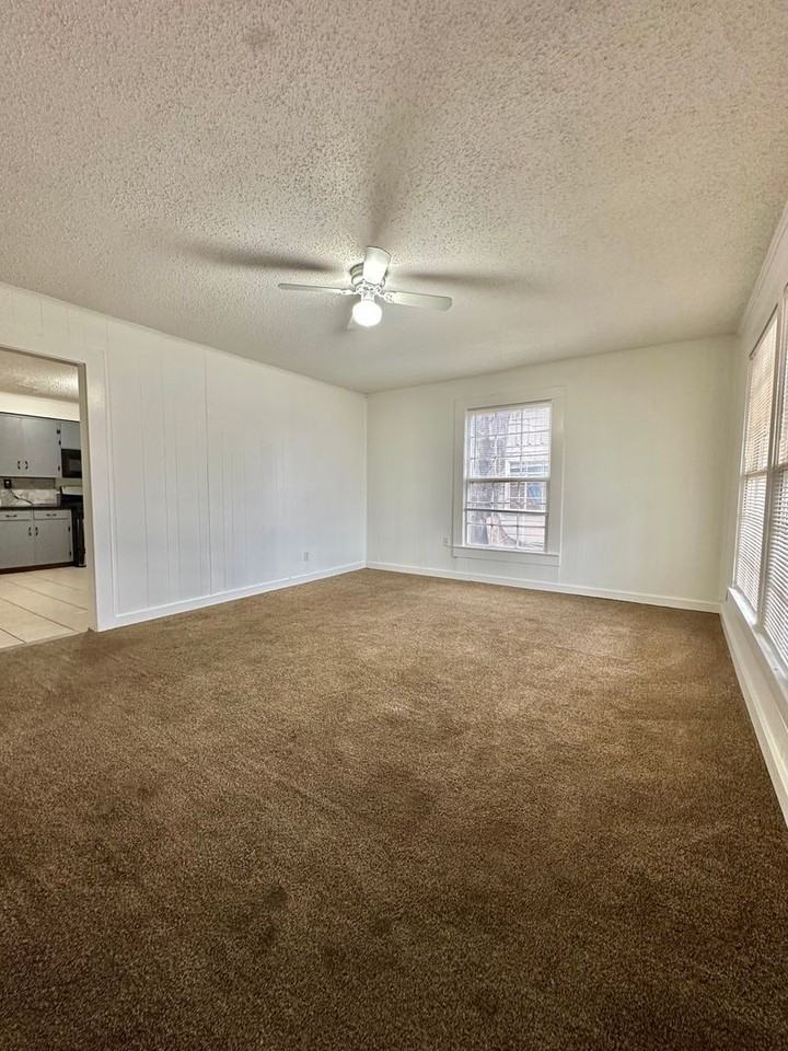 2101 North St - Photo 3 of 22
