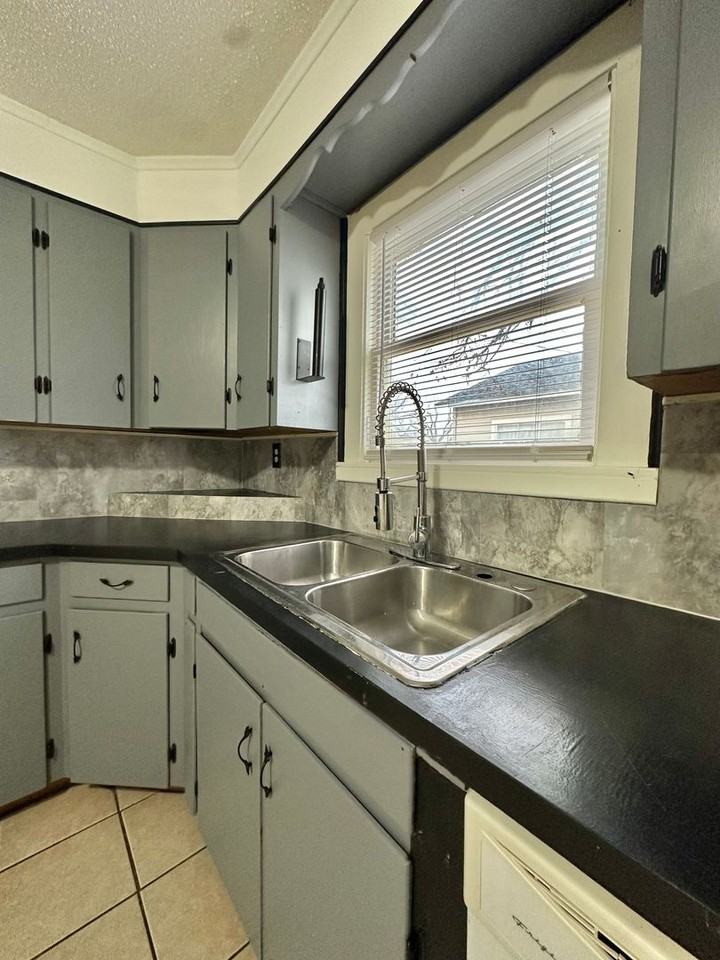 2101 North St - Photo 6 of 22