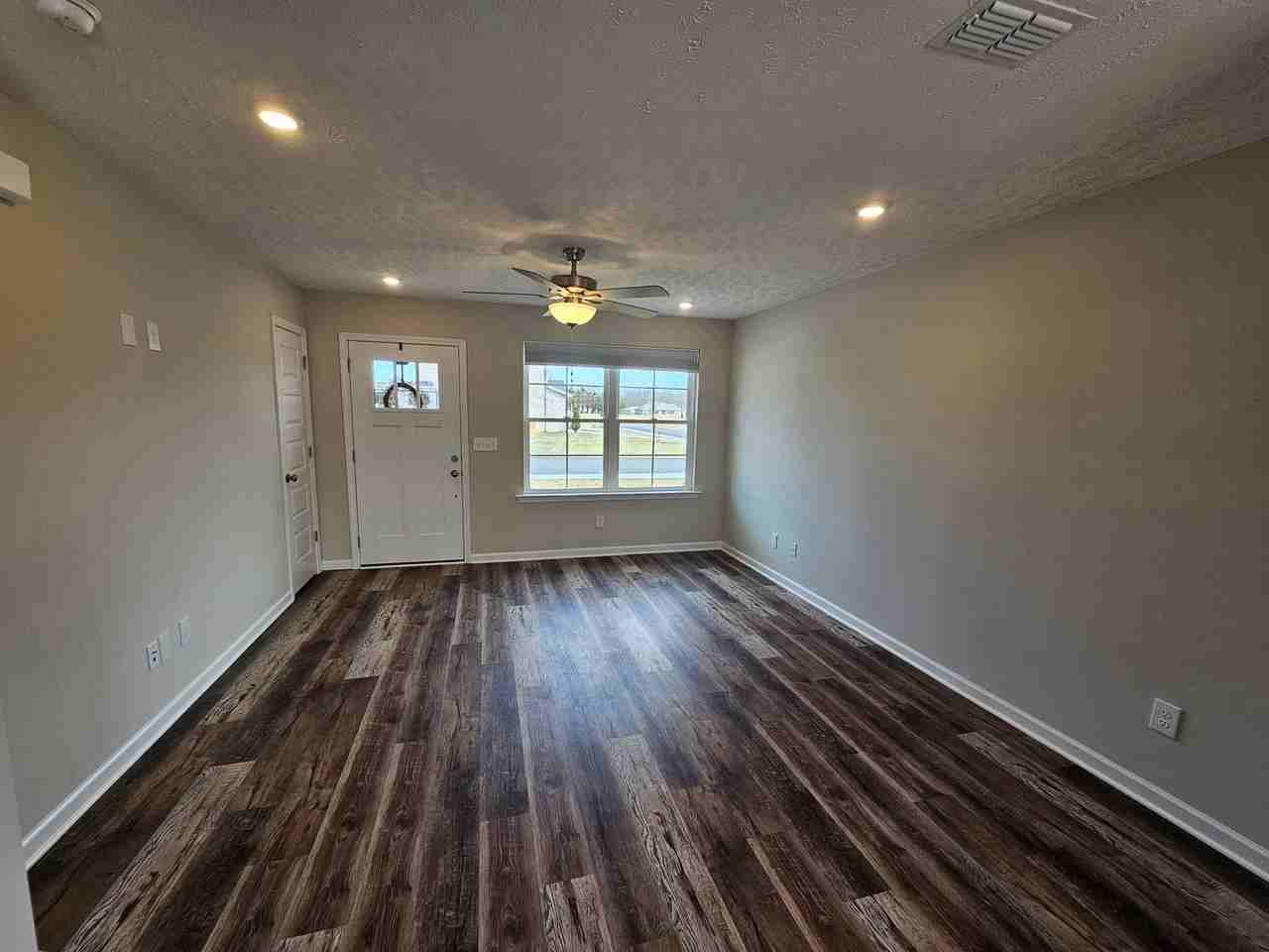 15 Reynard St - Photo 4 of 19