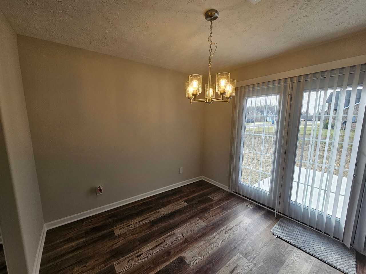 15 Reynard St - Photo 5 of 19