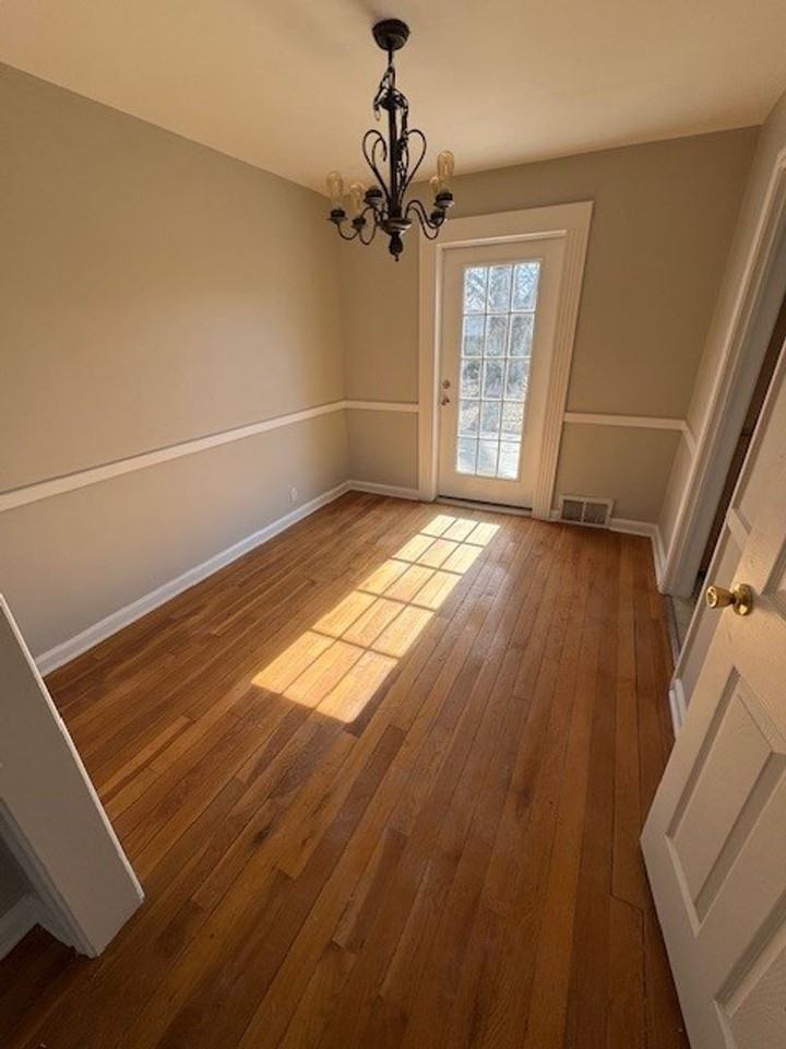 2631 Northview Ave - Photo 5 of 10