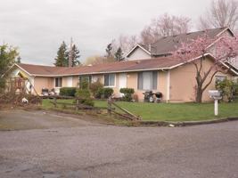 featured image of 2601 Racine St