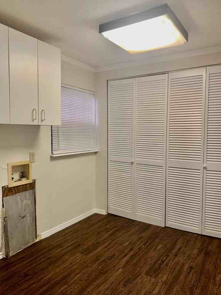 2121 Windy Hill Road - Photo 7 of 18