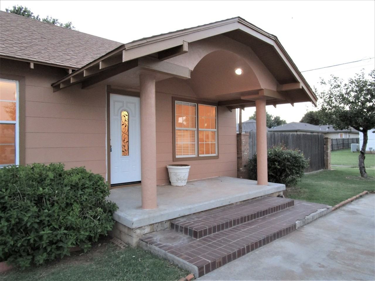 107 N 6th St - Photo 4 of 21