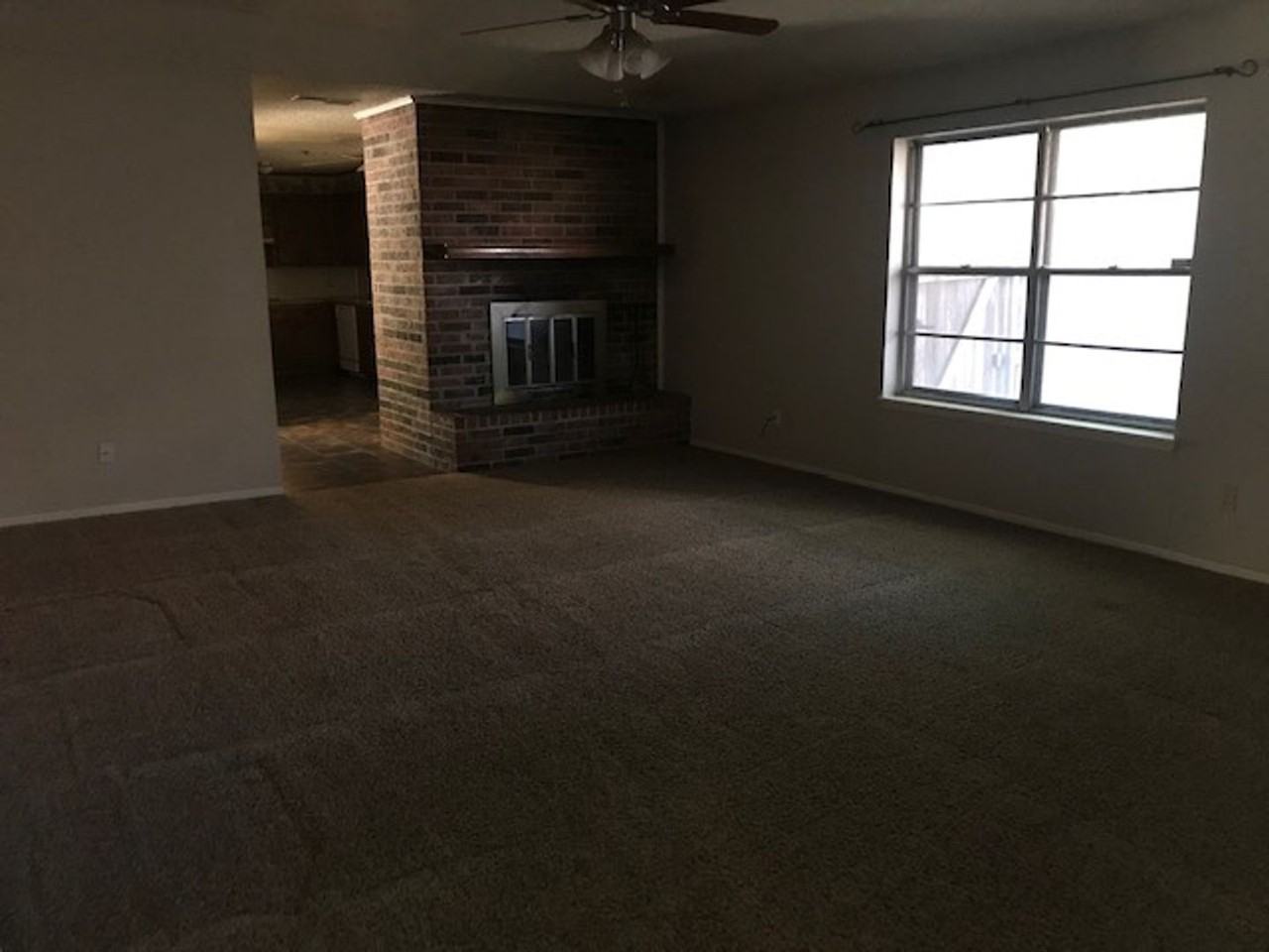 1217 Ruswood Dr - Photo 3 of 14