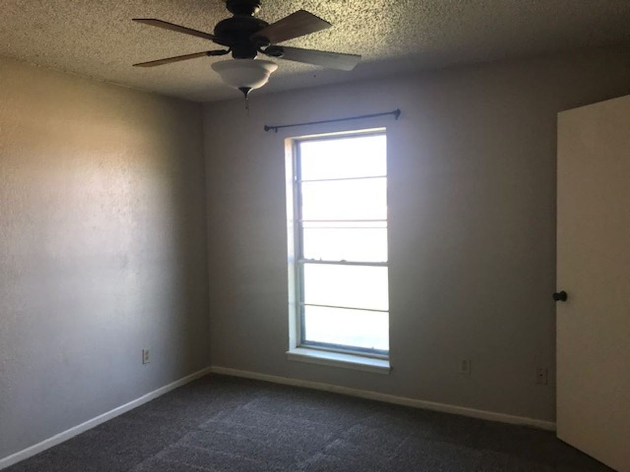 1217 Ruswood Dr - Photo 2 of 14