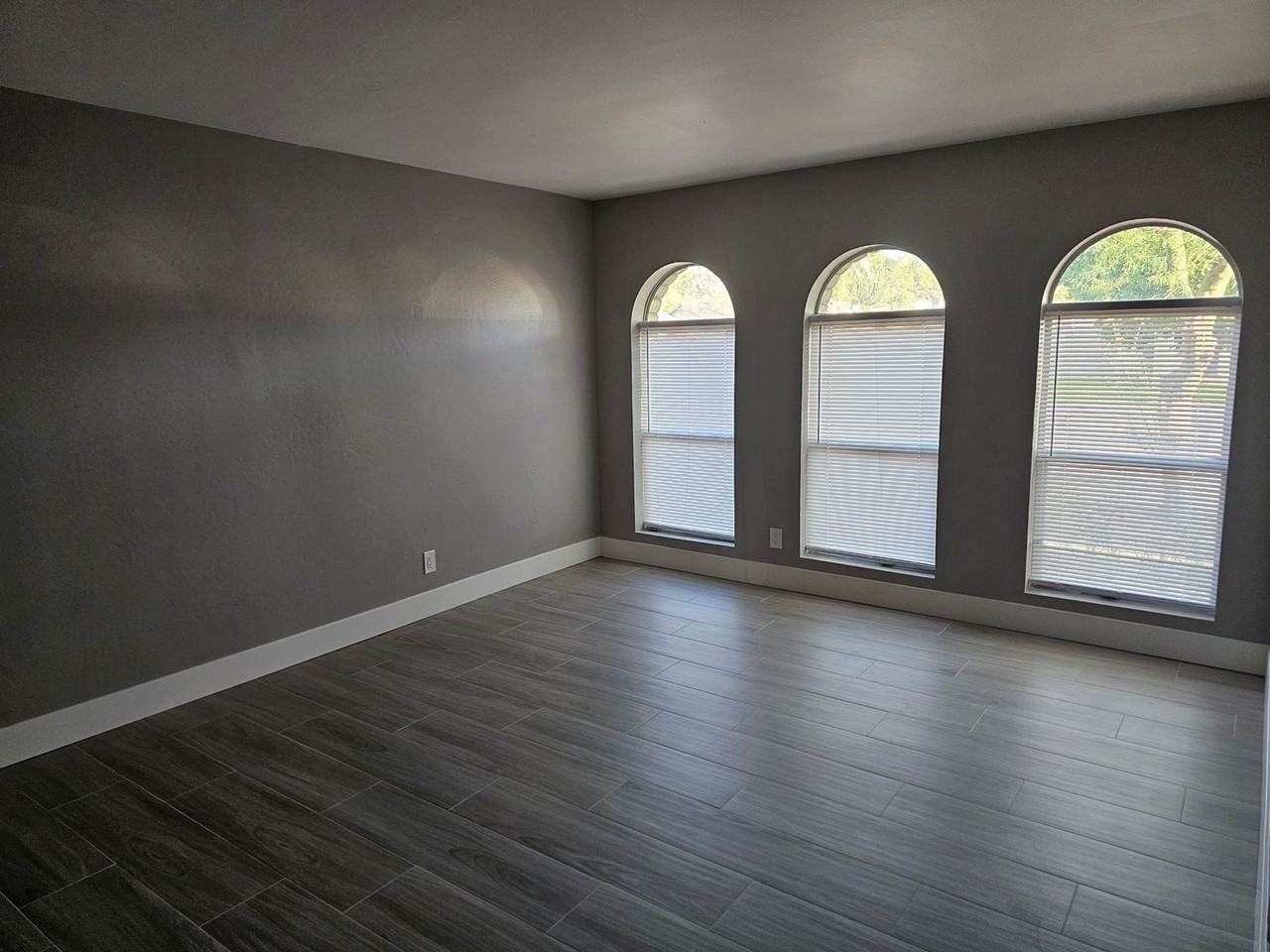 1625 E Carmen St - Photo 5 of 22