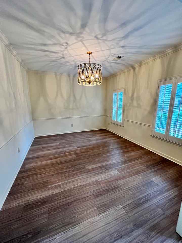 808 Moores Mill Rd - Photo 3 of 32