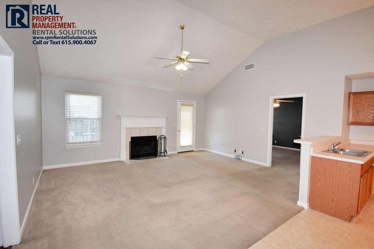 3166 Holsted Dr - Photo 2 of 19