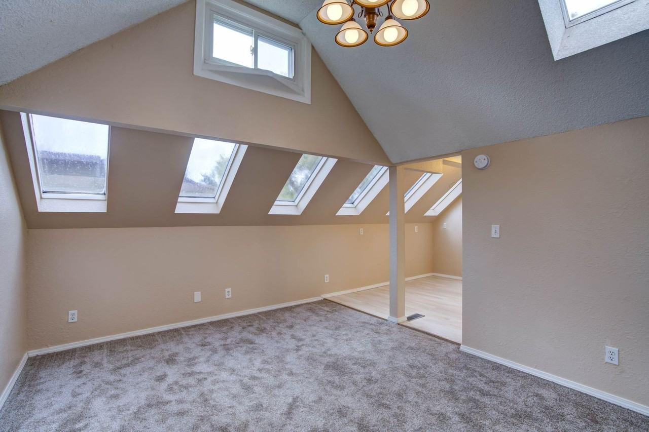 520 S Cedar St - Photo 5 of 28