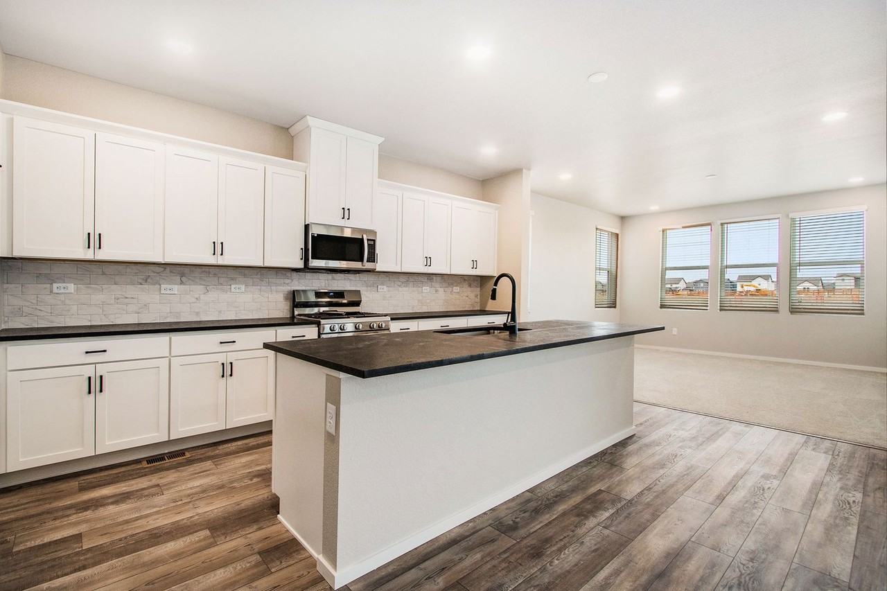 6626 4th Street Rd - Photo 4 of 39