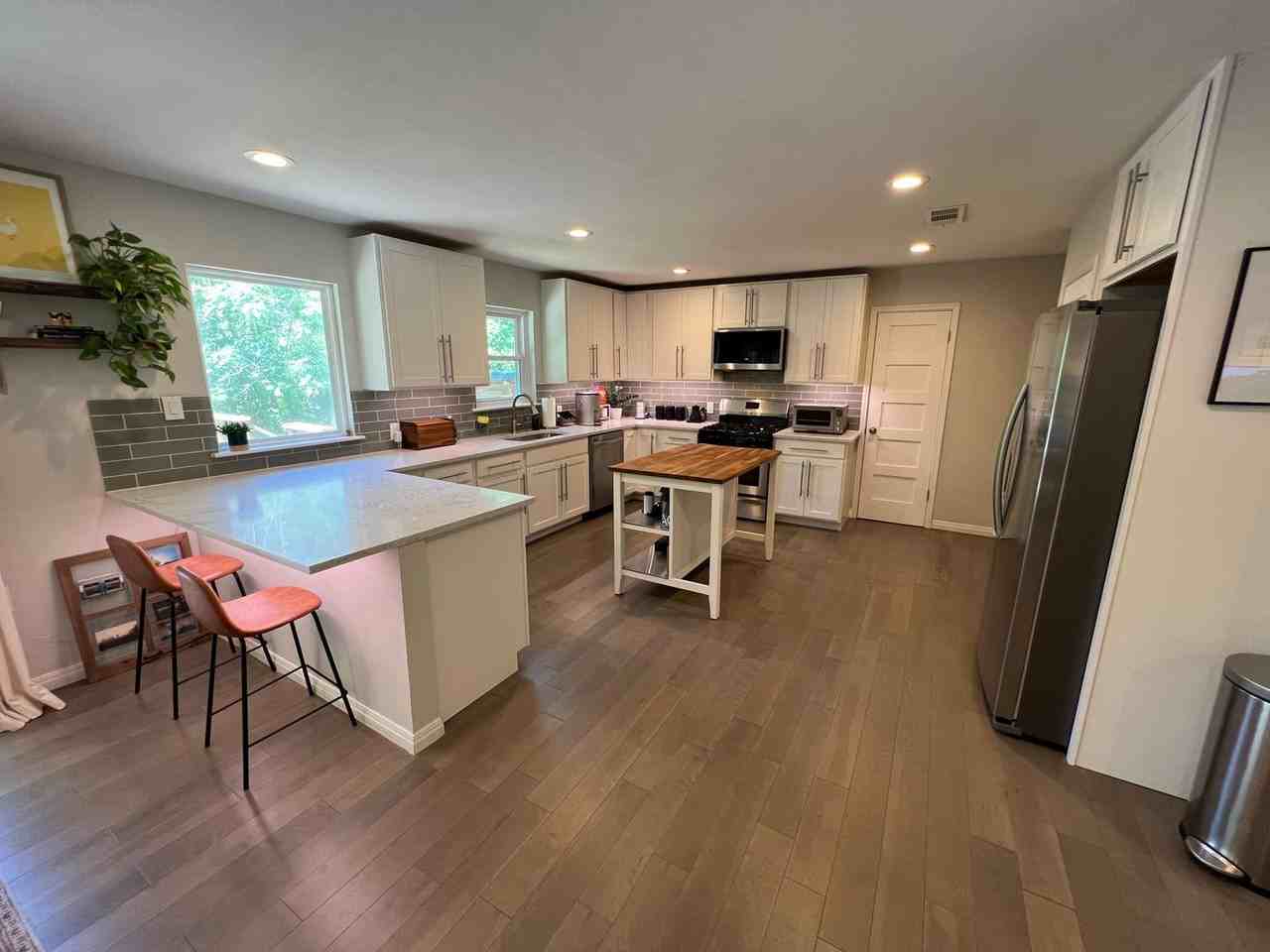 1200 Somerset Ave - Photo 3 of 34